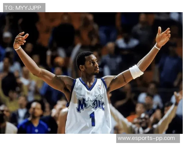 申京季前赛首秀致敬麦迪身穿传奇球衣闪耀登场 申京季前赛首秀致敬麦迪身穿传奇球衣闪耀登场