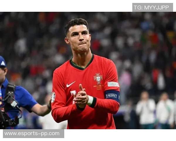 C罗赛后分享倒钩破门精彩瞬间引发球迷热议