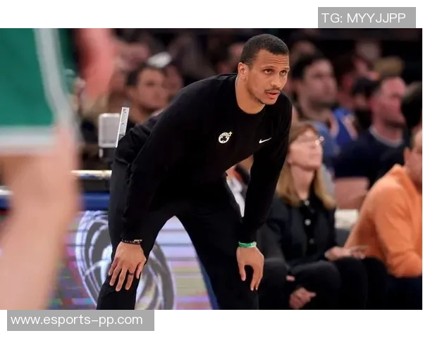 马祖拉称赞米诺特先发能力出色能有效防守多位置对抗费尔斯