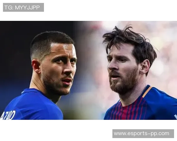 伊涅斯塔荣获环足奖生涯贡献奖与德约维蒂尼亚合影庆祝